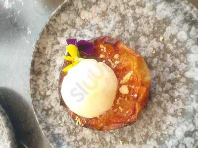 Amore Bar Restaurant