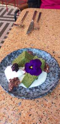 Amore Bar Restaurant