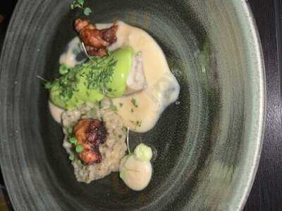 The Black Tie Bar & Bistro