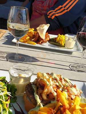 Nogal Wiedus Eten, Drinken én Meer