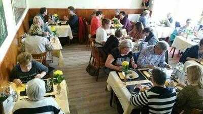 New Delhi Grill & Curry Restaurant