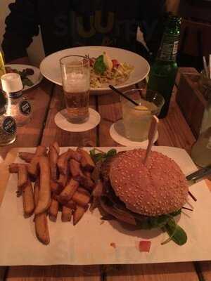 Taberna Gastrobar & Delicatessen