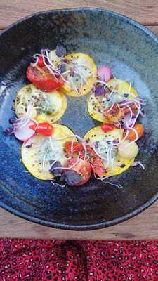 Amusant Restaurant & Lounge