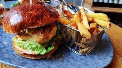 Iveau Burgers & Wijnbar