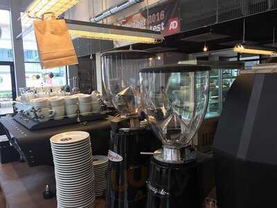 Coffee Mundo Espresso & Brew Bar