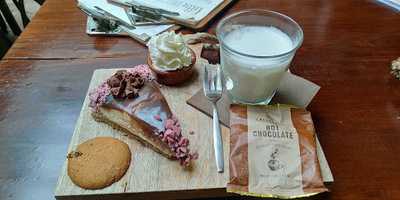 Angenietea's High Tea's En Taarten