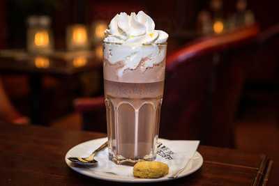 De Drie Gezusters - Grand Café & Terras