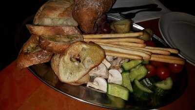 Lef Restaurant & Bar