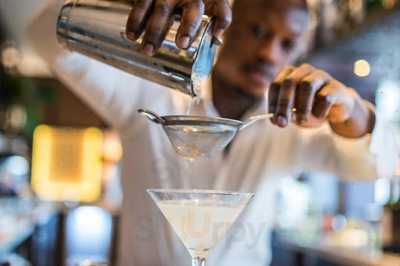 Cor & Don's Restaurant