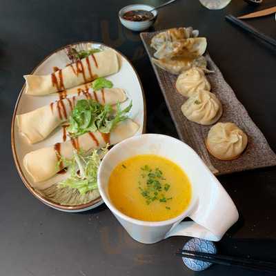 Yip Asian Bar And Restaurant