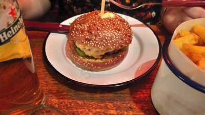 Firma Pickles Burgers & Wines Rotterdam