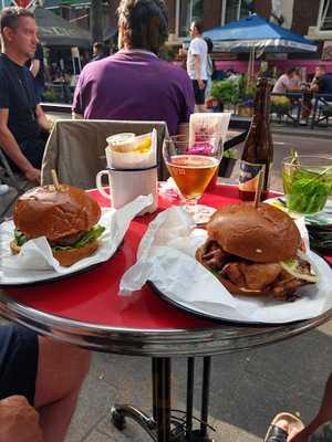 Firma Pickles Burgers & Wines Rotterdam