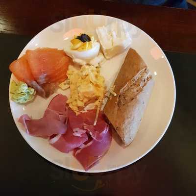 Njoy Cafe Eten & Drinken