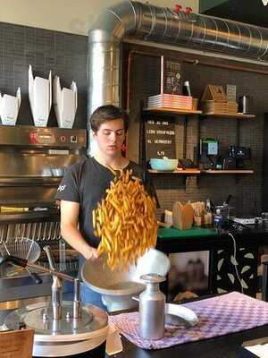 Dapp Frietwinkel Leiden