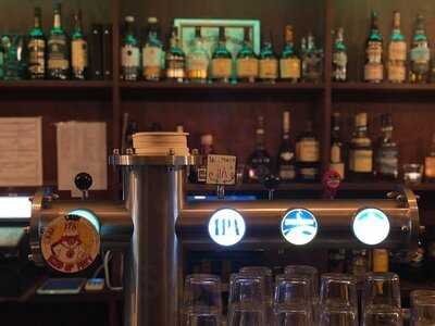 Tierney's Irish Pub & Restaurant