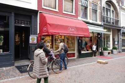 Banketbakkerij & Chocolaterie Th Blom