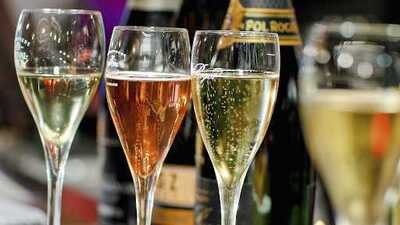 Bubbles & Wines Winebar And Champagnebar