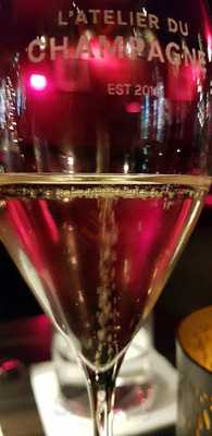 Bubbles & Wines Winebar And Champagnebar