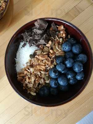 Ijssalon Bij De Sluis