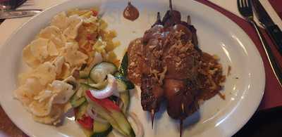 De Paraplu - Muziek • Diner • Borrel