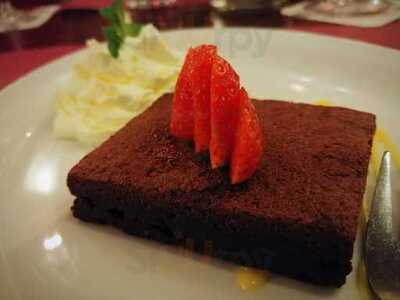 De Paraplu - Muziek • Diner • Borrel