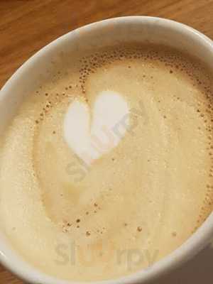 P_d Deli Pies And Coffee