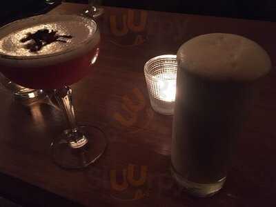 Lotti’s Café,  Bar & Grill