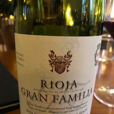 Lotti’s Café,  Bar & Grill