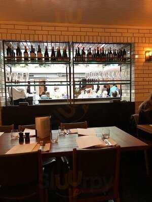 Lotti’s Café,  Bar & Grill