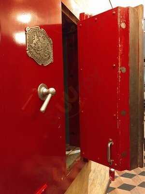 Brasserie Stocks & Bonds