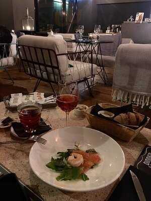 The Art Of Lunch & Lounge