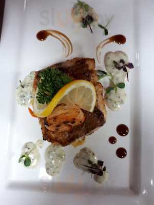 Café Restaurant Captain's Cabin