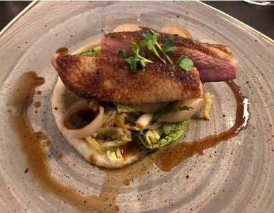 Pillars Bar & Kitchen