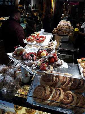 Lost In Amsterdam Lounge & Cafe