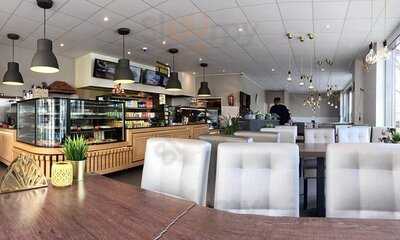 Fesleyen Bistro & Lunchroom