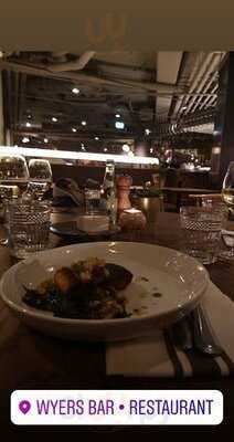 Wyers Bar & Restaurant