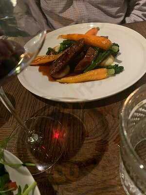 Wyers Bar & Restaurant