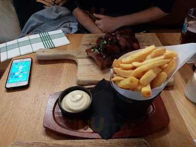 Uptown Food & Drinks