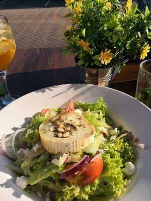 Lust Drank- & Spijslokaal