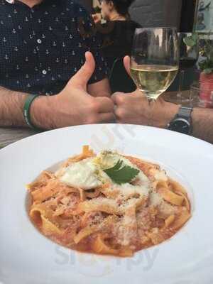 Cantinetta Wine & Pasta