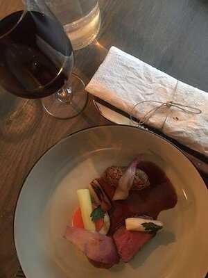 Samen Wijn En Bistrobar