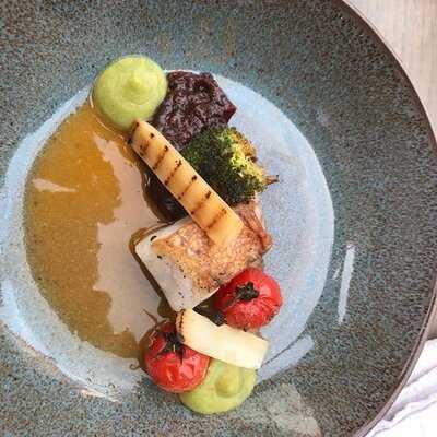 Samen Wijn En Bistrobar