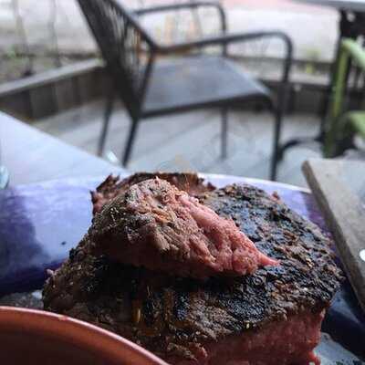 Restaurant Fat Alice & Moody Cracker