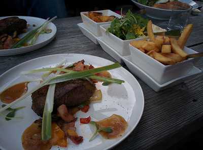 Pannenkoeken & Brasserie De Witte Hoeve