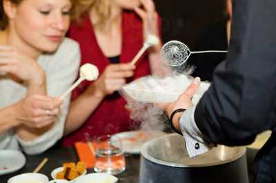 Restaurant Hello Again