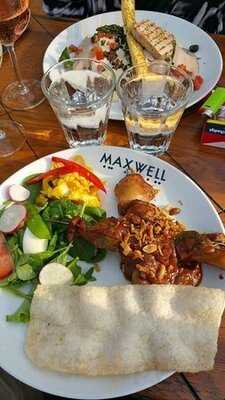 Cafe Maxwell