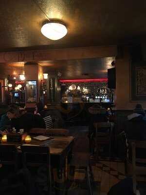 St James's Gate Irish Pub