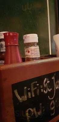 St James's Gate Irish Pub