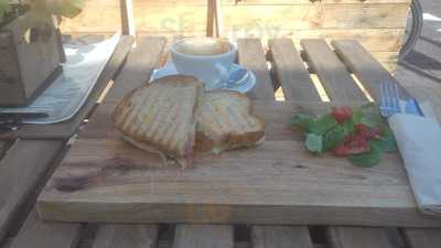 Ollie's Coffee And More