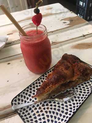 Ollie's Coffee And More